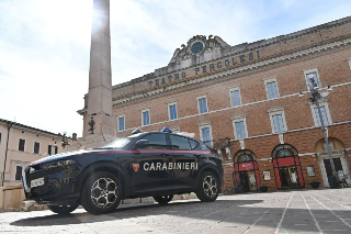 Ancona - Rubano un’auto ritrovata nel Ravennate: identificati e denunciati
